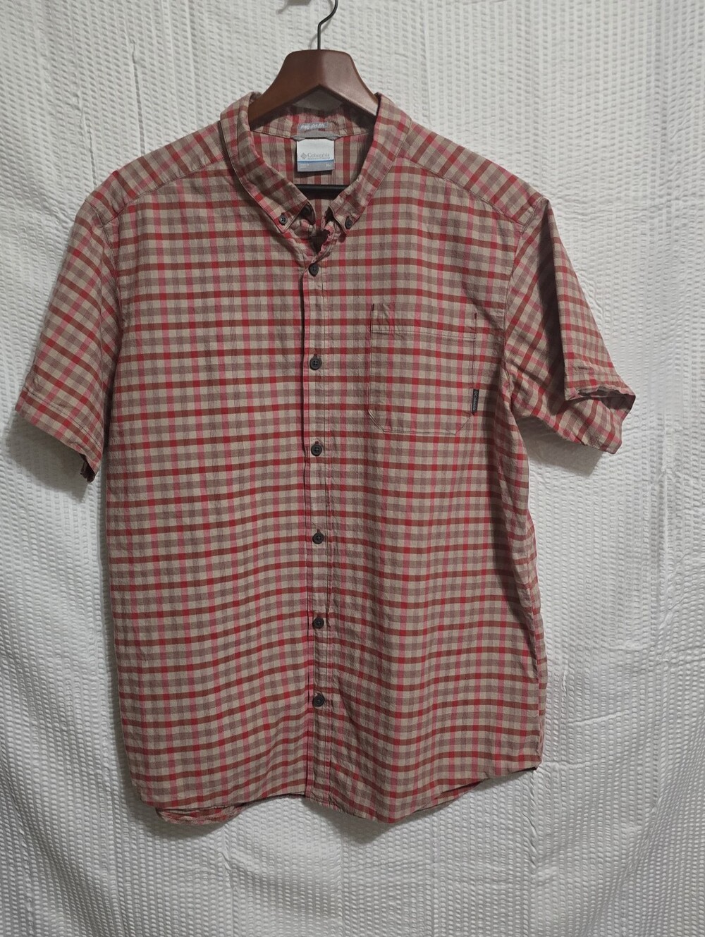 Columbia Sportswear XL Red Plaid Short Sleeve Button-Up Shirt